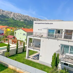 Apartment Baska, Exklusive Mit Poolarea In Baska, Krk - Kroatien, Baška